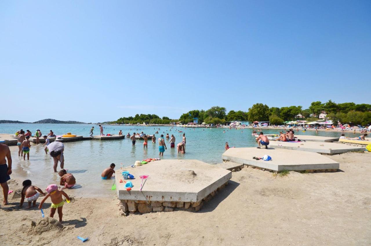 Apartments And Rooms Mladen Vodice Exterior foto